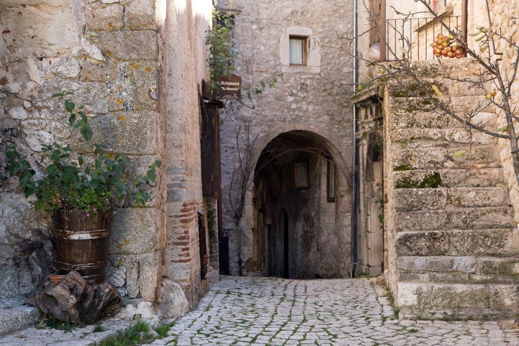 La Bifora E Le Lune Vico Sotto Gli Archi 5 Santo Stefano Di Sessanio Habitación foto